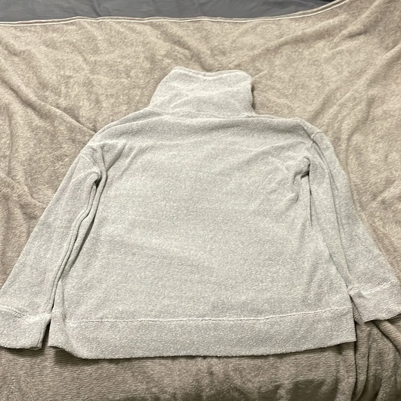 Vegas Golden Knights Ladies Sweater. - Picture 3 of 4